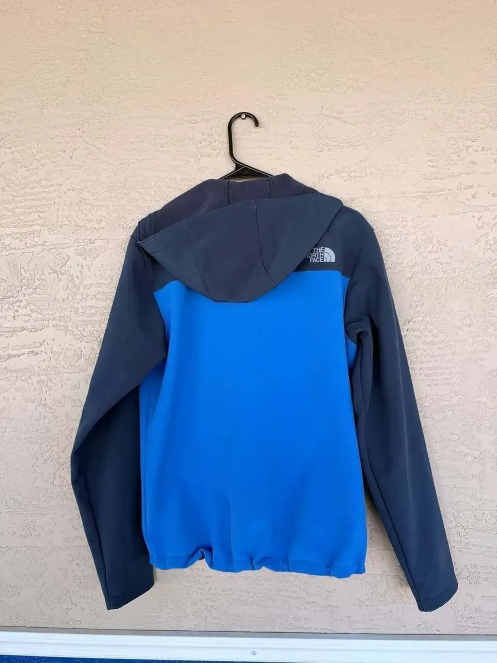 The North Face Softshell Hoodie Jacket, Men's Size S — Blue/Navy Windproof